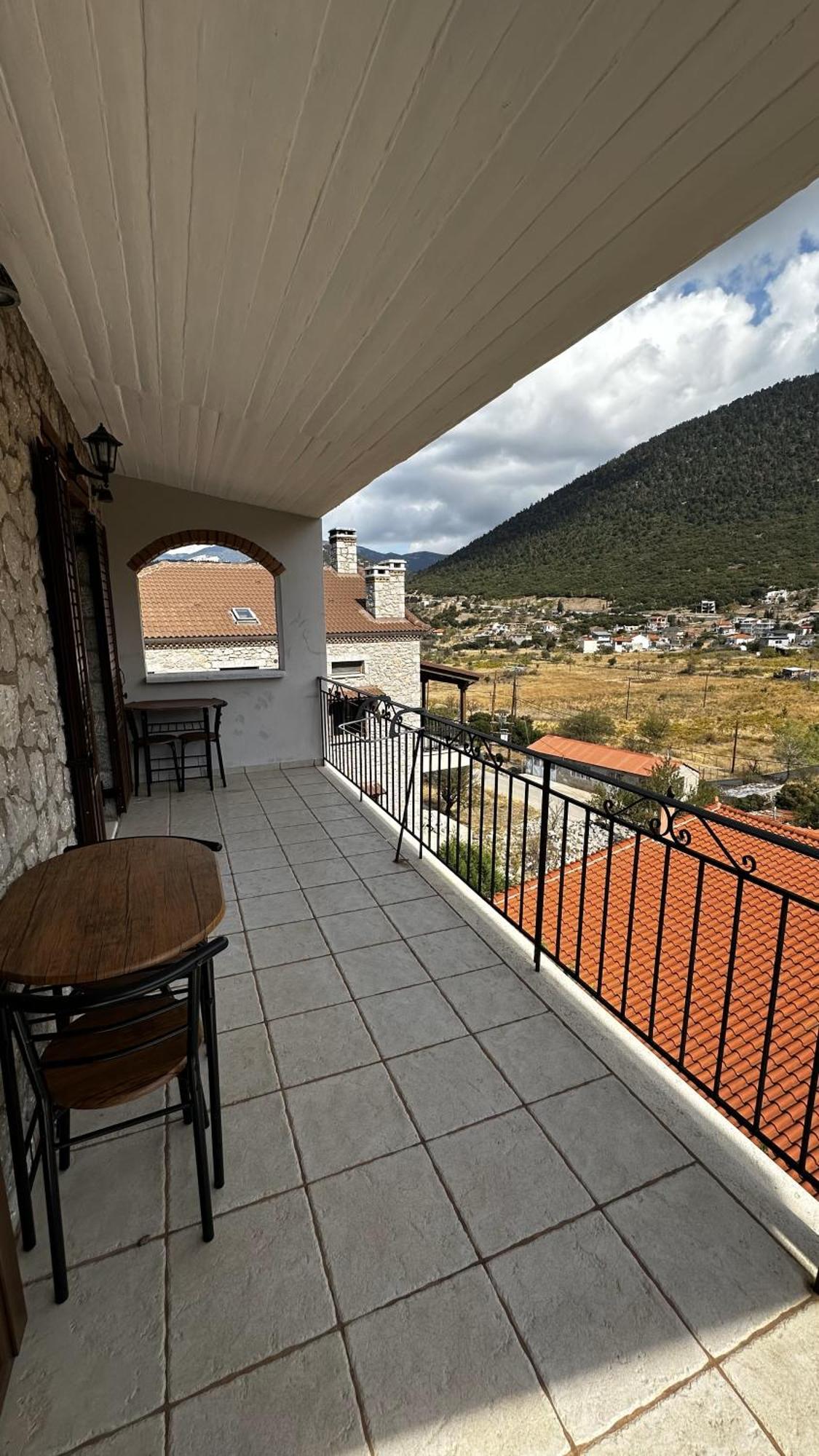 Το Πέτρινο Apartment Kyriaki ภายนอก รูปภาพ
